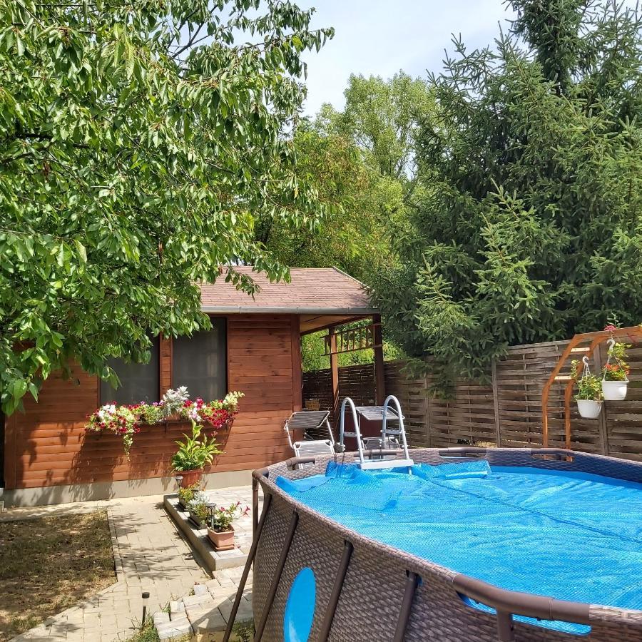 Melinda Nyaralohaz Apartment Балатонкенесе Екстериор снимка
