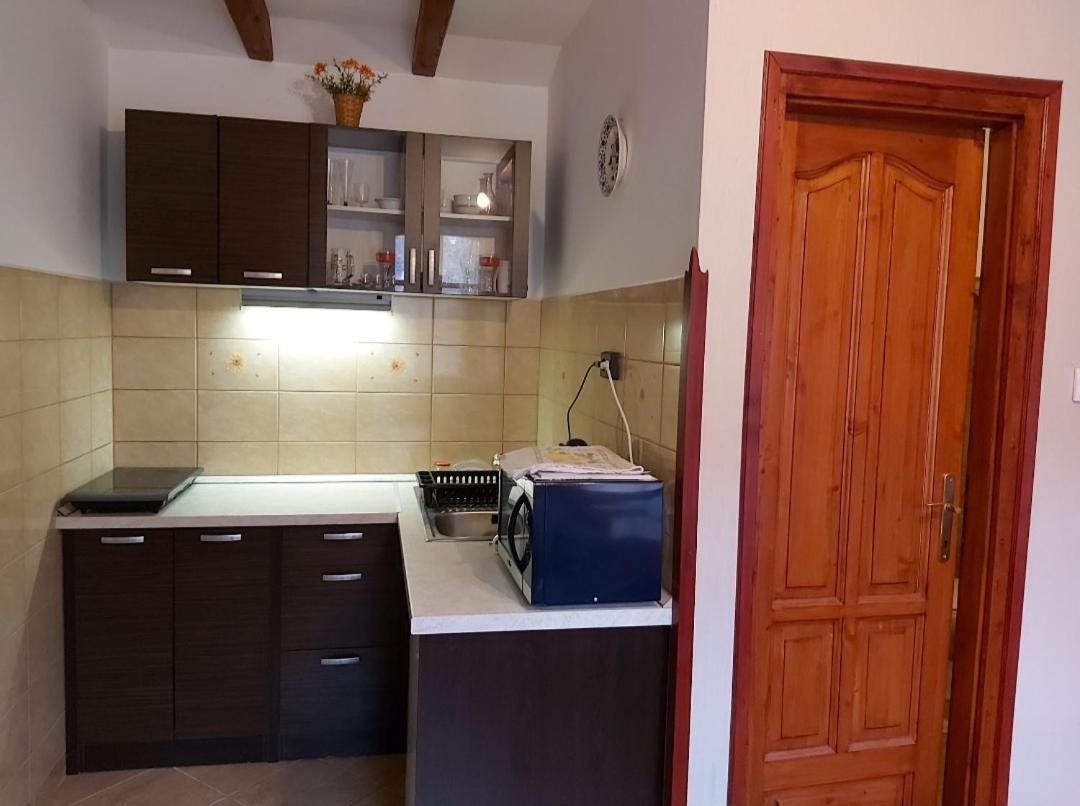 Melinda Nyaralohaz Apartment Балатонкенесе Екстериор снимка